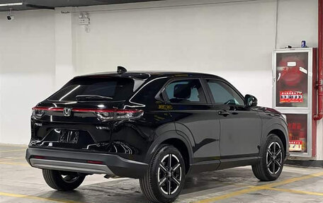 Honda Vezel, 2024 год, 2 286 882 рублей, 6 фотография
