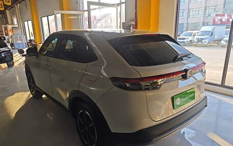 Honda Vezel, 2024 год, 1 933 714 рублей, 4 фотография