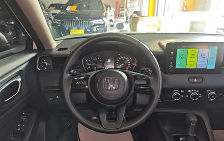 Honda Vezel, 2024 год, 1 933 714 рублей, 8 фотография