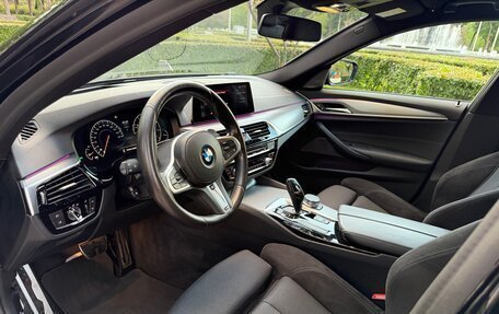 BMW 5 серия, 2019 год, 3 780 000 рублей, 10 фотография