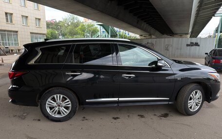 Infiniti QX60 I рестайлинг, 2016 год, 1 800 000 рублей, 4 фотография