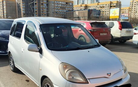 Toyota FunCargo, 2000 год, 425 000 рублей, 2 фотография