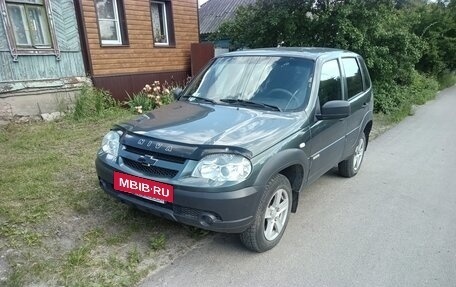 Chevrolet Niva I рестайлинг, 2016 год, 535 000 рублей, 3 фотография