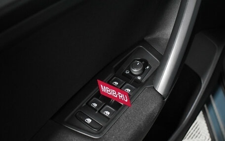 Volkswagen Tiguan II, 2020 год, 2 315 000 рублей, 11 фотография
