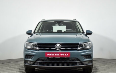 Volkswagen Tiguan II, 2020 год, 2 315 000 рублей, 2 фотография