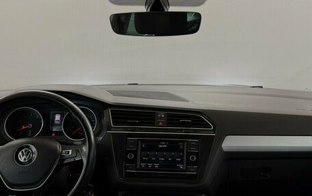 Volkswagen Tiguan II, 2017 год, 1 820 000 рублей, 5 фотография