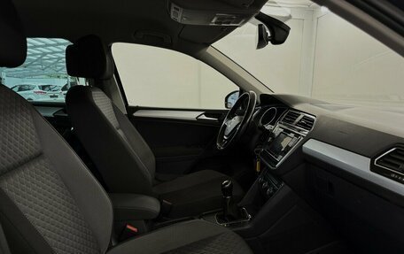 Volkswagen Tiguan II, 2017 год, 1 820 000 рублей, 13 фотография