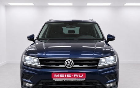 Volkswagen Tiguan II, 2017 год, 1 820 000 рублей, 2 фотография