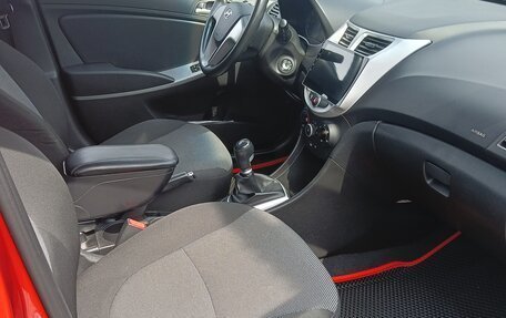 Hyundai Solaris II рестайлинг, 2014 год, 850 000 рублей, 8 фотография