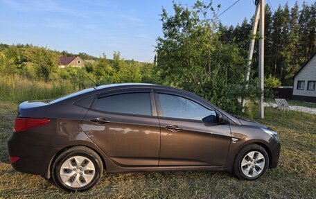 Hyundai Solaris II рестайлинг, 2016 год, 1 230 000 рублей, 4 фотография