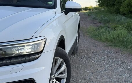Volkswagen Tiguan II, 2016 год, 1 810 000 рублей, 10 фотография