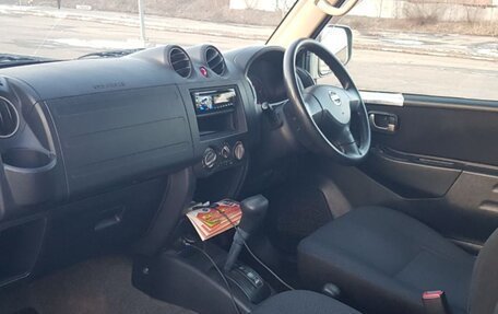 Nissan Kix, 2009 год, 650 000 рублей, 8 фотография