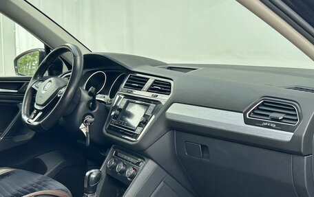 Volkswagen Tiguan II, 2017 год, 2 600 000 рублей, 10 фотография
