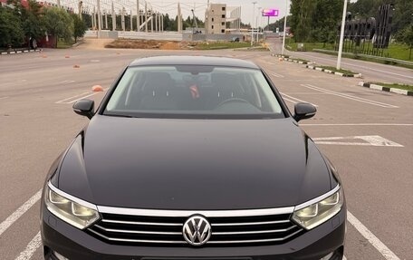 Volkswagen Passat B8 рестайлинг, 2015 год, 2 250 000 рублей, 2 фотография