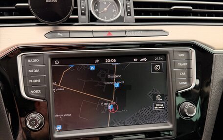 Volkswagen Passat B8 рестайлинг, 2015 год, 2 250 000 рублей, 33 фотография