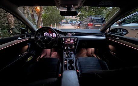 Volkswagen Passat B8 рестайлинг, 2015 год, 2 250 000 рублей, 40 фотография