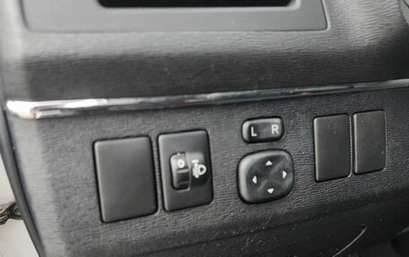 Toyota Avensis III рестайлинг, 2010 год, 1 020 000 рублей, 8 фотография