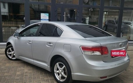 Toyota Avensis III рестайлинг, 2010 год, 1 020 000 рублей, 3 фотография