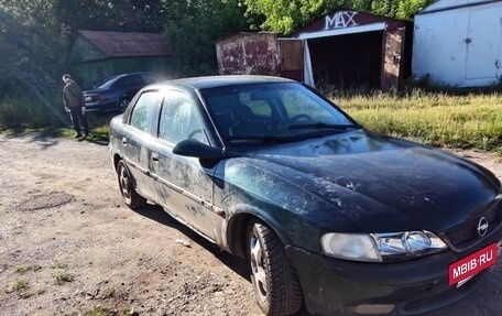 Opel Vectra B рестайлинг, 1998 год, 15 000 рублей, 5 фотография