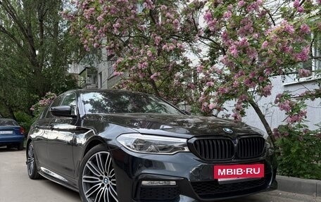 BMW 5 серия, 2018 год, 3 070 000 рублей, 3 фотография