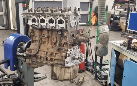 Hyundai Tiburon, 2002 год, 650 000 рублей, 36 фотография
