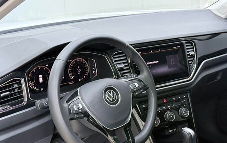 Volkswagen T-Roc I, 2022 год, 1 585 000 рублей, 10 фотография