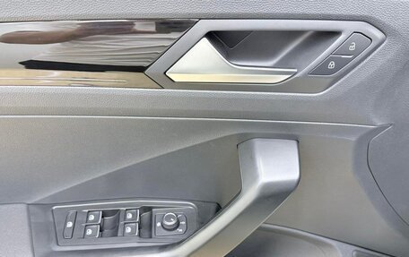 Volkswagen T-Roc I, 2022 год, 1 585 000 рублей, 16 фотография