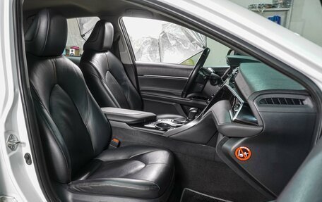 Toyota Camry, 2019 год, 2 349 000 рублей, 8 фотография