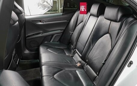 Toyota Camry, 2019 год, 2 349 000 рублей, 9 фотография