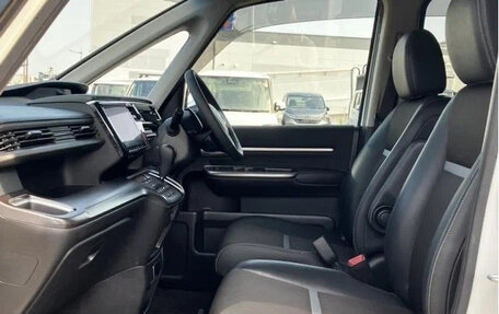 Honda Stepwgn IV, 2021 год, 1 750 666 рублей, 14 фотография