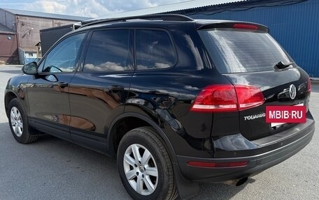 Volkswagen Touareg III, 2015 год, 2 290 000 рублей, 10 фотография