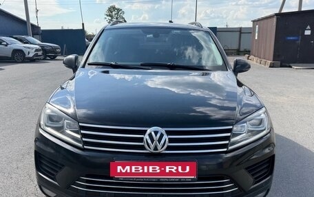 Volkswagen Touareg III, 2015 год, 2 290 000 рублей, 9 фотография
