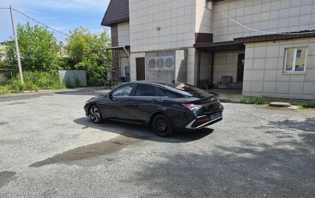 Hyundai Elantra, 2023 год, 1 250 000 рублей, 3 фотография