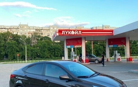 Hyundai Solaris II рестайлинг, 2022 год, 1 000 000 рублей, 6 фотография