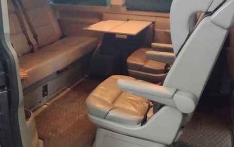 Volkswagen Multivan T5, 2008 год, 2 000 000 рублей, 4 фотография