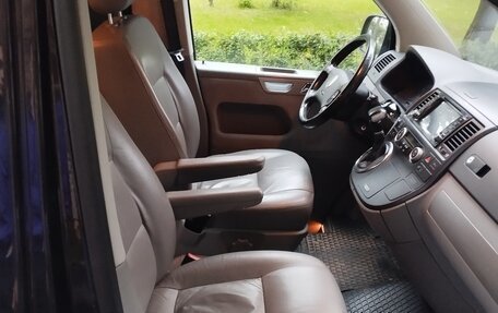 Volkswagen Multivan T5, 2008 год, 2 000 000 рублей, 2 фотография