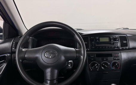 Toyota Corolla, 2004 год, 455 000 рублей, 10 фотография