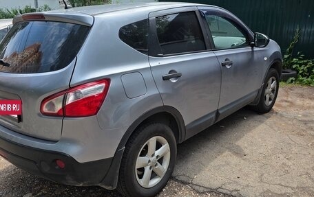 Nissan Qashqai, 2011 год, 690 000 рублей, 3 фотография