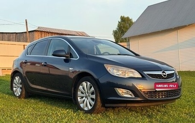 Opel Astra J, 2011 год, 720 000 рублей, 1 фотография