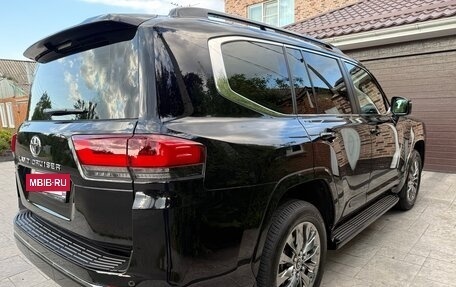 Toyota Land Cruiser, 2024 год, 13 480 000 рублей, 4 фотография