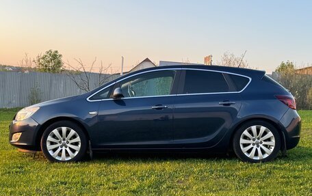 Opel Astra J, 2011 год, 720 000 рублей, 5 фотография