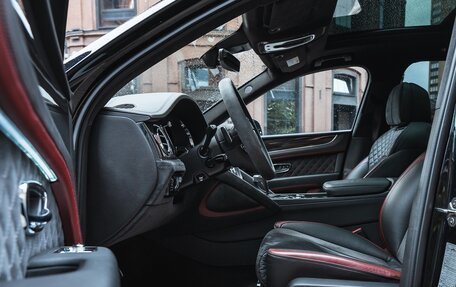 Bentley Bentayga I, 2021 год, 29 500 000 рублей, 22 фотография