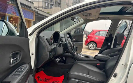Honda Vezel, 2022 год, 1 298 790 рублей, 12 фотография