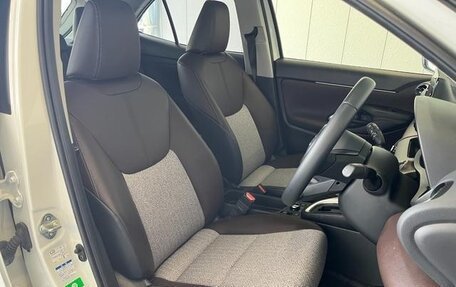 Toyota Yaris Cross, 2022 год, 1 560 000 рублей, 9 фотография