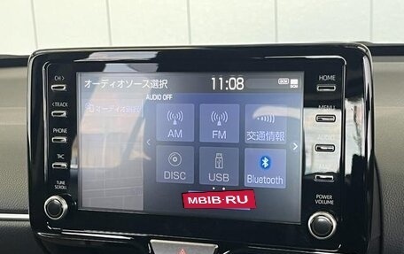Toyota Yaris Cross, 2022 год, 1 560 000 рублей, 17 фотография