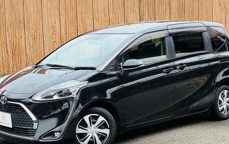 Toyota Sienta II, 2019 год, 1 065 000 рублей, 1 фотография