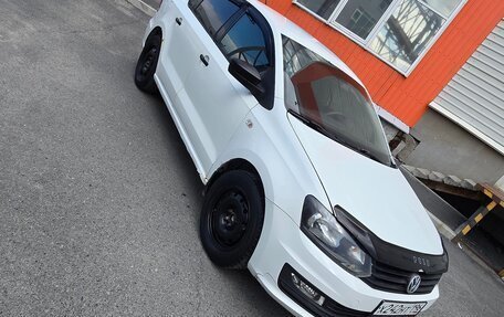Volkswagen Polo VI (EU Market), 2015 год, 480 000 рублей, 5 фотография