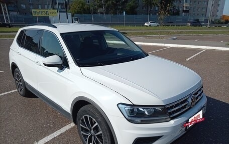 Volkswagen Tiguan II, 2021 год, 32 000 000 рублей, 9 фотография