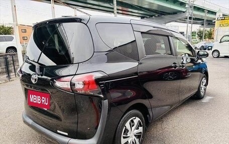 Toyota Sienta II, 2019 год, 1 065 000 рублей, 6 фотография