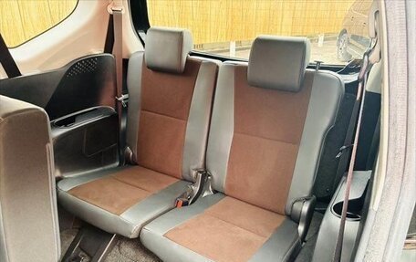 Toyota Sienta II, 2019 год, 1 065 000 рублей, 22 фотография